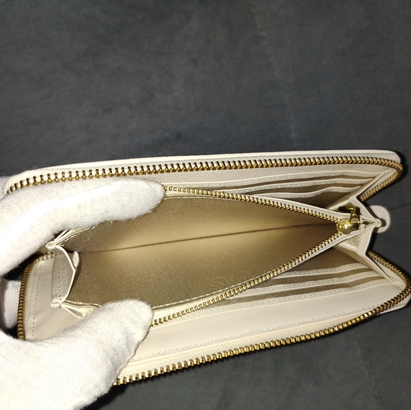 BURBERRY BLUE LABEL NOVA CHECK &  LEATHER BEIGE & WHITE ZIP AROUND LONG WALLET - Picture 16 of 17